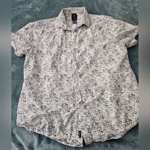 Mens large buttom down short sleeve shirt -A1